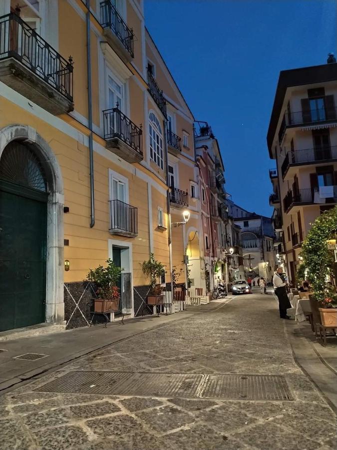 Amalfi Coast Palace In Minori Exterior foto